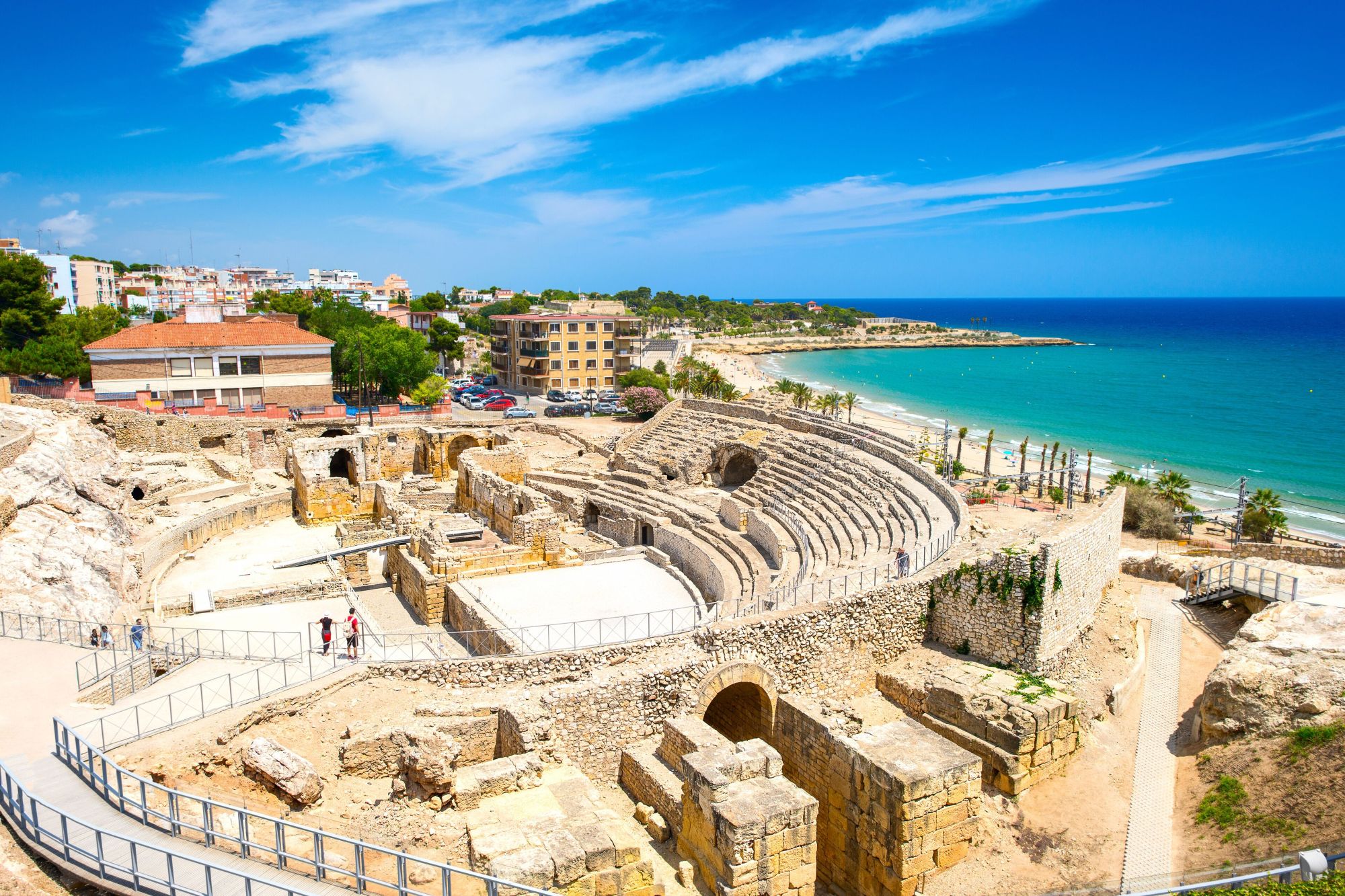 Tarragona amphitheatre and beach